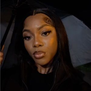 Meet your Posher, Jaydah